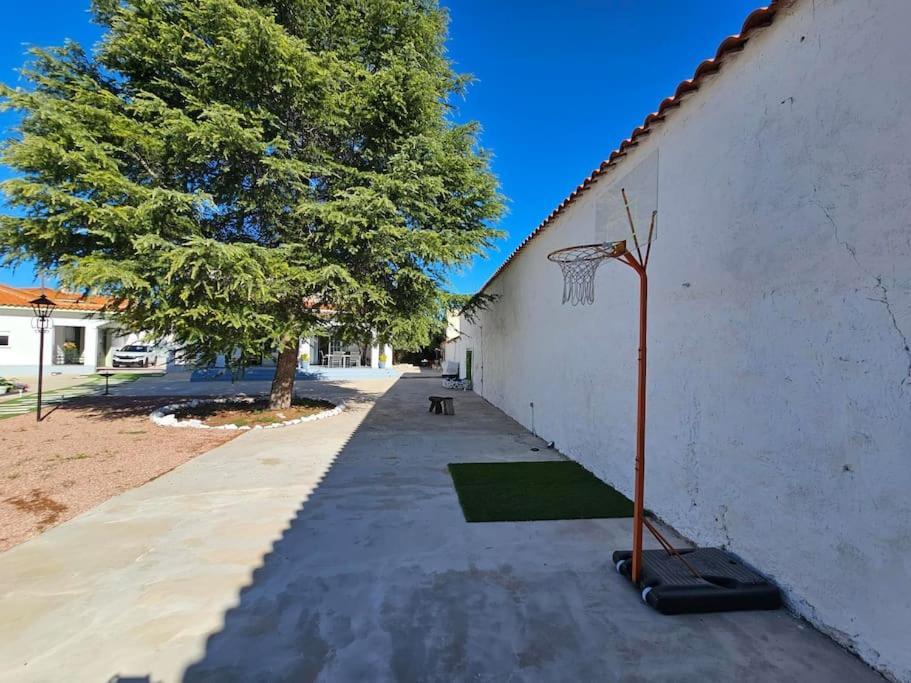 La Casa Del Arbol Villa Fuentiduena de Tajo Exterior photo