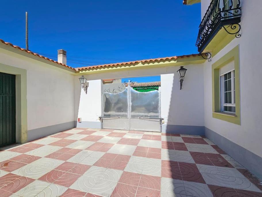 La Casa Del Arbol Villa Fuentiduena de Tajo Exterior photo